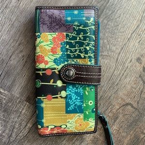 Brown trim floral Fossil wallet